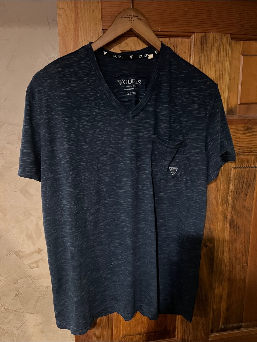 GUESS Men's Dark Navy Heather V-Neck Pocket Tee